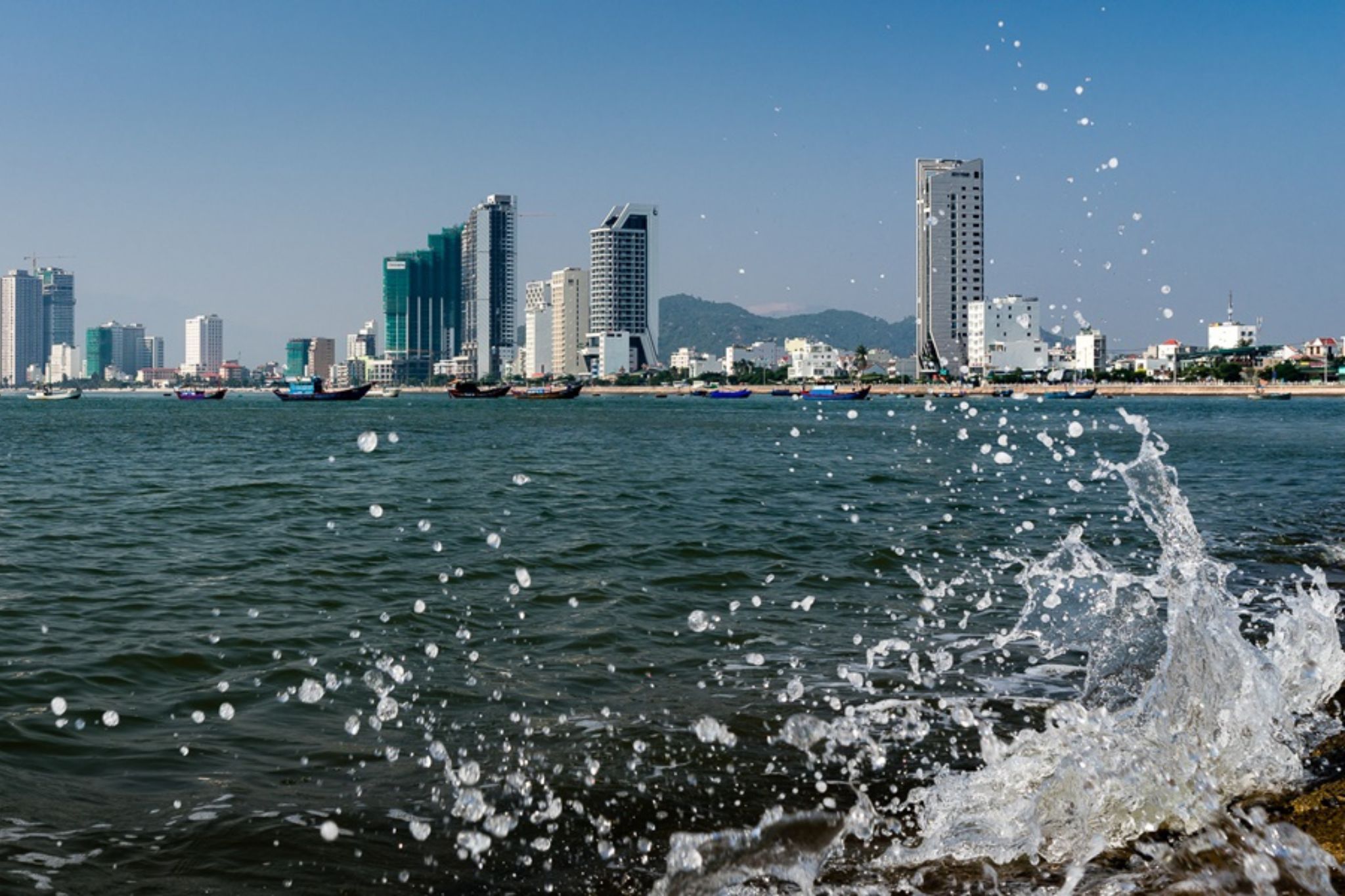 Phân tích thiết kế khách sạn Joy Trip Hotel Nha Trang